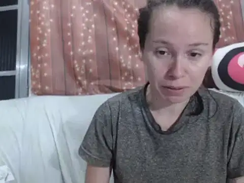 Venusluxodomme online show from February 2026 11:09:02 PM