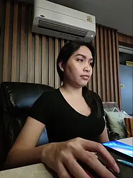 sara kimoo online show from October 2025 01:24:02 PM