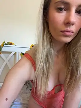 DollyDripp online show from June 2026 11:00:02 AM
