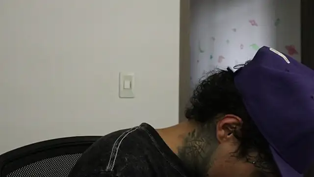 trieone online show from October 2025 08:59:01 PM