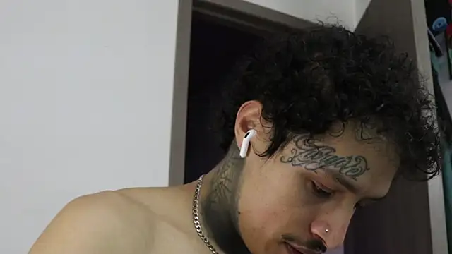 trieone online show from October 2025 01:39:01 AM