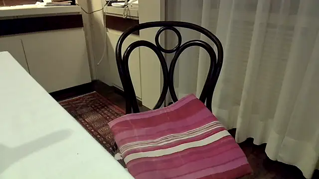 polloiw online show from April 2026 07:48:01 PM