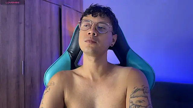 LeaneSeb online show from April 2026 12:22:02 PM