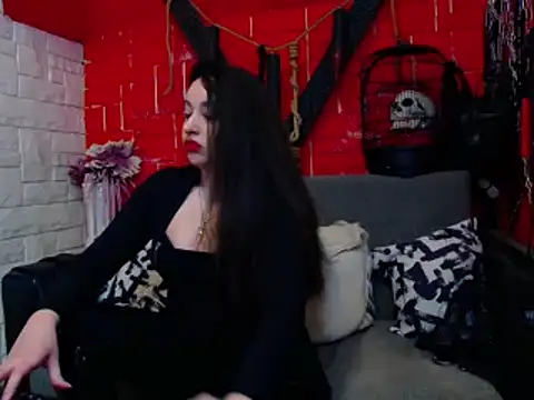 Snapshot of MistressRachelle chatting on December 2024 11:38:02 PM MistressRachelle online show from December 2024 11:38:02 PM