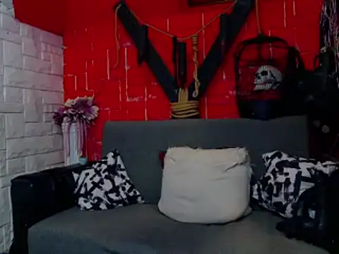 Snapshot of MistressRachelle chatting on February 2025 10:31:02 PM MistressRachelle online show from February 2025 10:31:02 PM