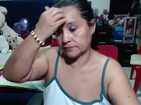 Snapshot of pervert_mommy_ chatting on January 2025 10:32:01 AM pervert mommy online show from January 2025 10:32:01 AM