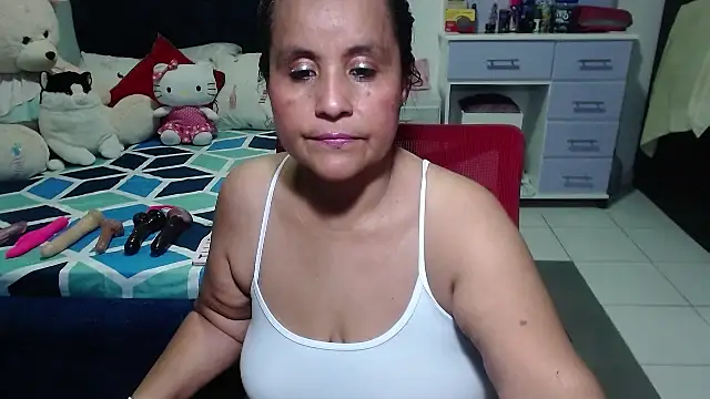 Snapshot of pervert_mommy_ chatting on October 2025 09:50:02 AM pervert mommy online show from October 2025 09:50:02 AM