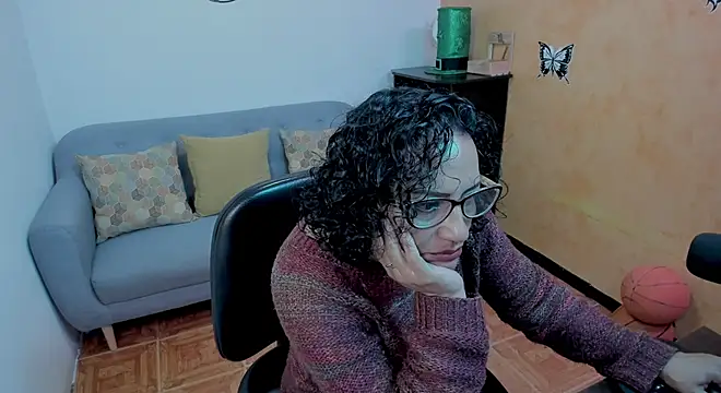 scarlet wet online show from November 2025 01:50:02 AM