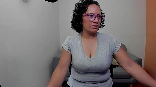scarlet wet online show from June 2026 11:32:02 PM