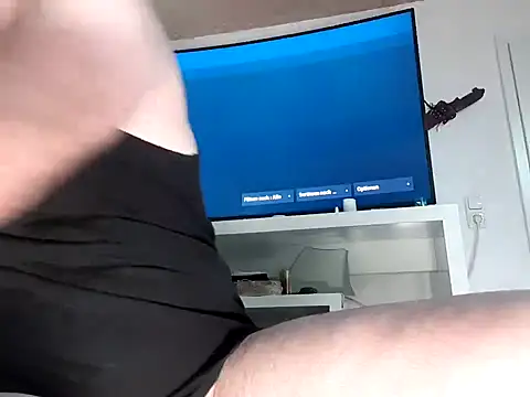 AquaMenn online show from September 2025 04:47:01 AM