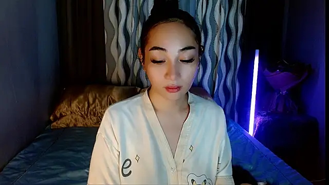 SweetLilly 18 online show from April 2026 02:58:01 AM