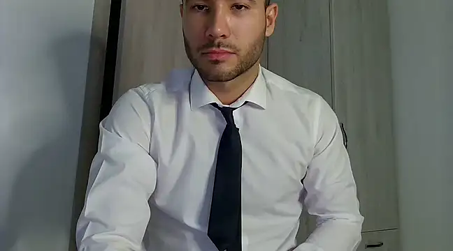 Snapshot of Justynn1 chatting on February 2025 05:26:01 AM Justynn1 online show from February 2025 05:26:01 AM