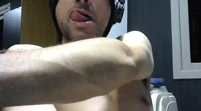 gauchors20 online show from February 2025 03:20:01 AM