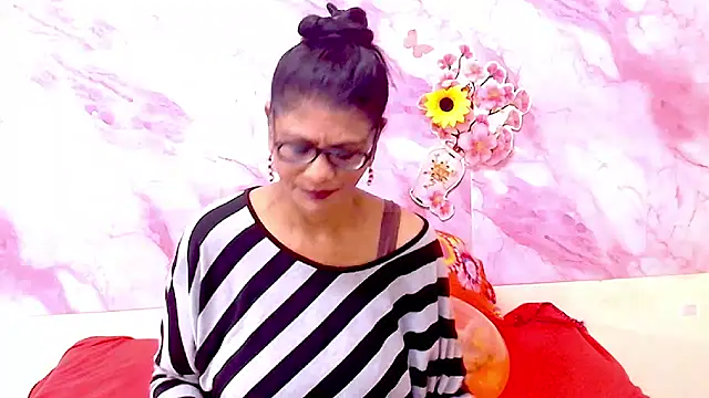 Snapshot of IndianAllure chatting on February 2026 05:48:02 AM IndianAllure online show from February 2026 05:48:02 AM