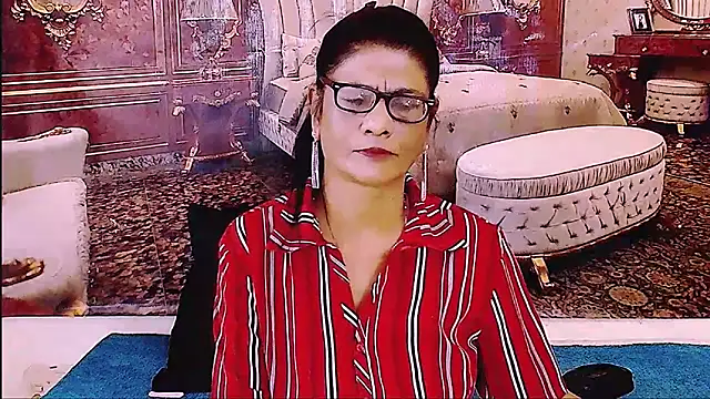 IndianAllure online show from April 2026 06:09:01 AM