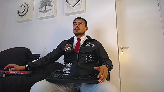 Snapshot of WillSandler chatting on July 2026 05:38:01 PM WillSandler online show from July 2026 05:38:01 PM