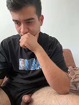 Snapshot of Ffhdr chatting on October 2025 11:42:01 AM Ffhdr online show from October 2025 11:42:01 AM