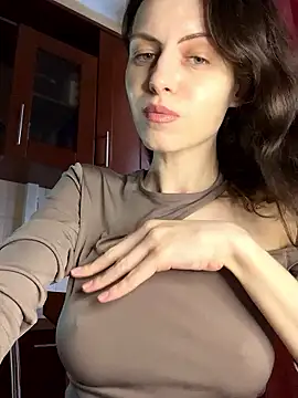 Snapshot of MissAnuta chatting on January 2026 07:23:02 AM MissAnuta online show from January 2026 07:23:02 AM