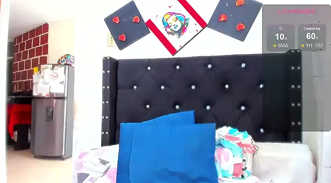 ebonnylatinx online show from December 2024 04:24:02 PM