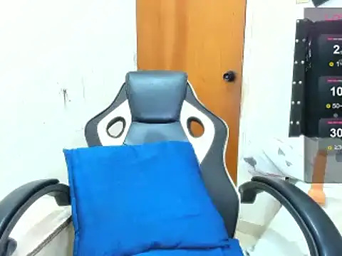 ebonnylatinx online show from February 2025 11:02:01 PM