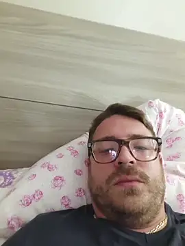 Aleee69 online show from May 2026 09:44:02 PM