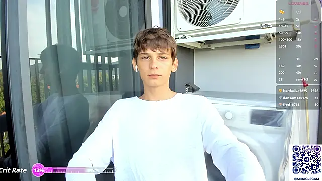 Snapshot of MiracleCam chatting on October 2025 12:55:02 AM MiracleCam online show from October 2025 12:55:02 AM