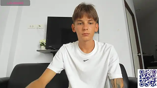 MiracleCam online show from February 2026 08:18:02 AM