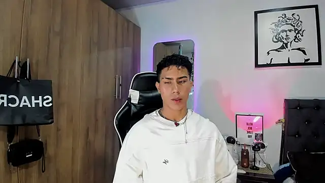 Snapshot of AlanNaughty chatting on February 2026 02:21:02 AM AlanNaughty online show from February 2026 02:21:02 AM