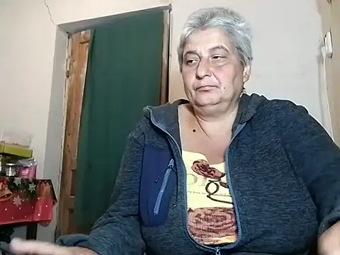 ExquisiteMature online show from September 2025 01:00:01 AM