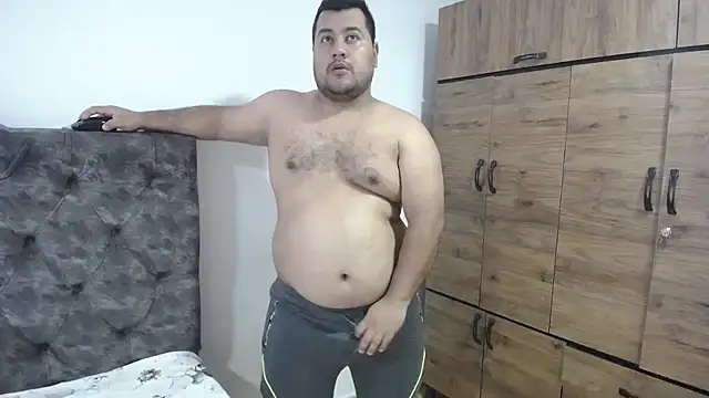 santi hothot online show from October 2025 07:14:02 PM