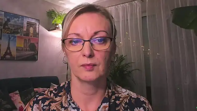 vanessa chat online show from January 2025 08:50:02 PM