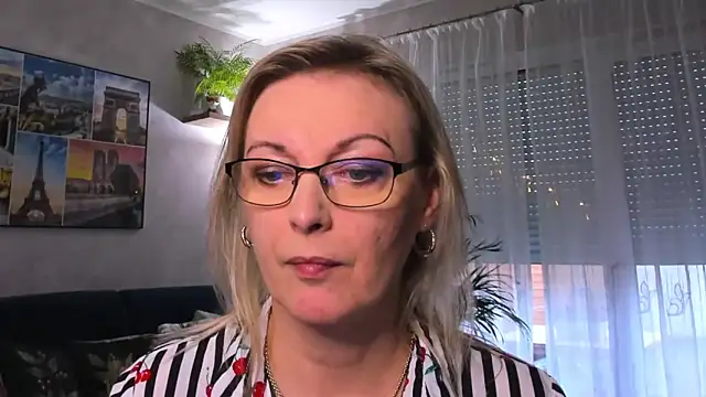 vanessa chat online show from January 2025 02:21:01 PM