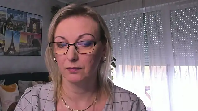 vanessa chat online show from February 2025 02:25:02 PM