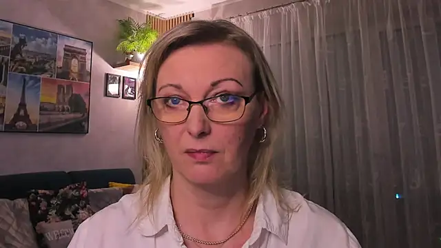 vanessa chat online show from March 2025 05:47:02 PM