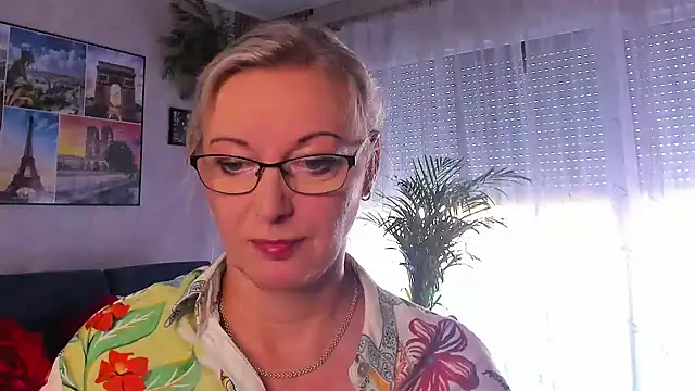 Snapshot of vanessa_chat chatting on June 2026 01:54:01 PM vanessa chat online show from June 2026 01:54:01 PM