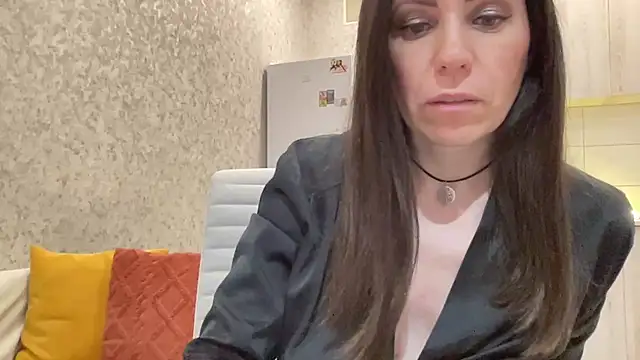 HotyWinter online show from January 2026 04:03:01 AM