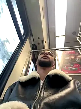 Lionayowe online show from November 2025 07:54:01 AM