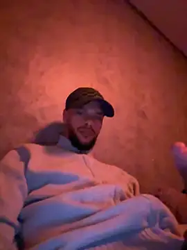 Lionayowe online show from March 2026 01:24:02 AM