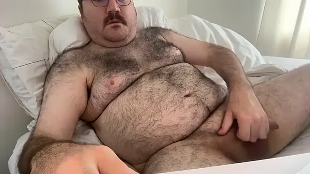 elagobear online show from June 2026 06:45:01 PM