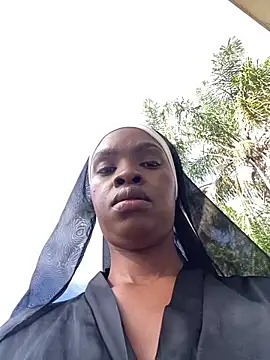 Snapshot of LuciousLips96 chatting on June 2026 08:51:01 AM LuciousLips96 online show from June 2026 08:51:01 AM
