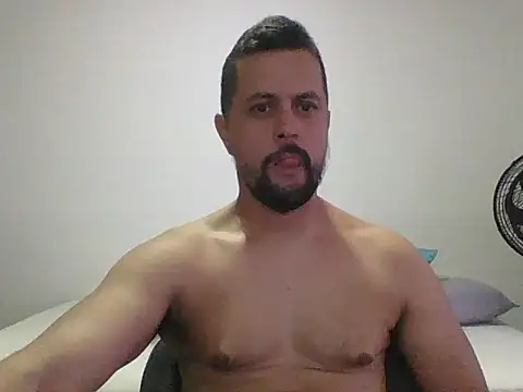Snapshot of TRIISTAN_KING10 chatting on July 2026 10:25:02 PM TRIISTAN KING10 online show from July 2026 10:25:02 PM