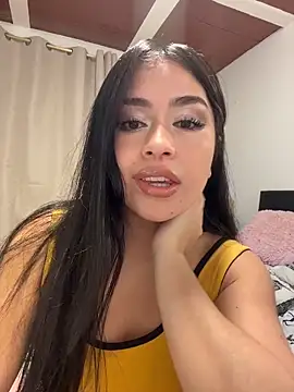 Aura Owl online show from February 2026 03:03:01 AM