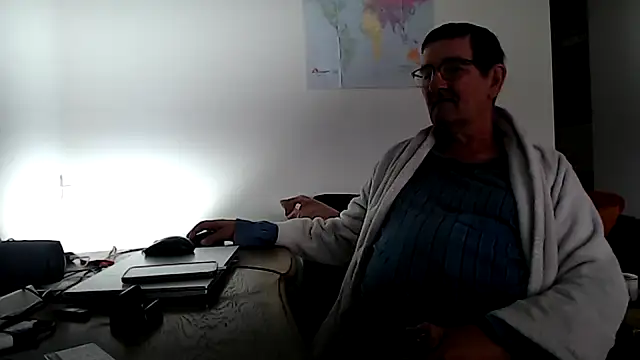 Snapshot of silvio-aus-luzern-CH chatting on May 2026 08:41:02 AM silvio-aus-luzern-CH online show from May 2026 08:41:02 AM