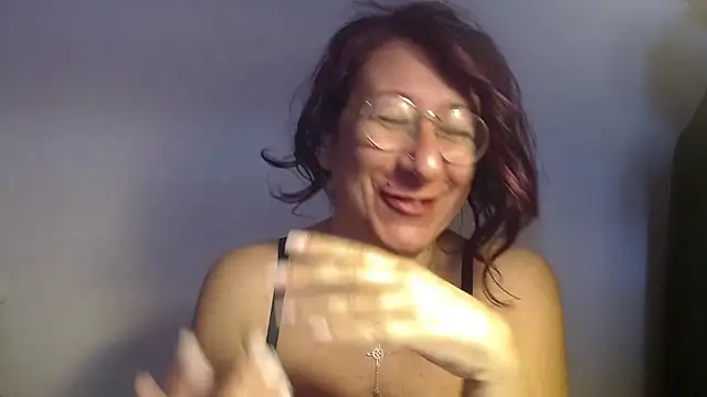 Snapshot of milkarock chatting on May 2026 08:20:01 AM milkarock online show from May 2026 08:20:01 AM
