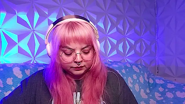 Satyn doll online show from April 2026 11:09:01 PM