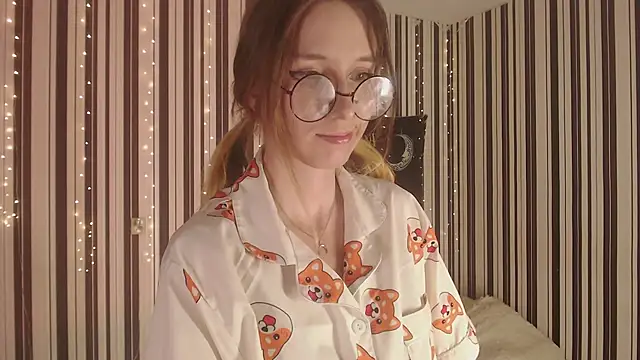  Hanna Moon  online show from September 2025 06:18:02 PM