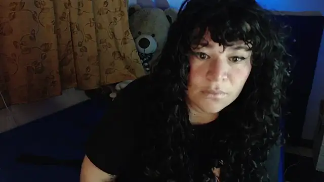 ANGELIQUE KLANE online show from January 2026 01:39:01 PM