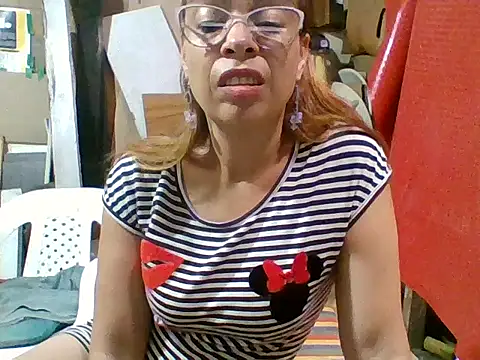 Snapshot of mari657 chatting on January 2026 05:05:02 PM mari657 online show from January 2026 05:05:02 PM