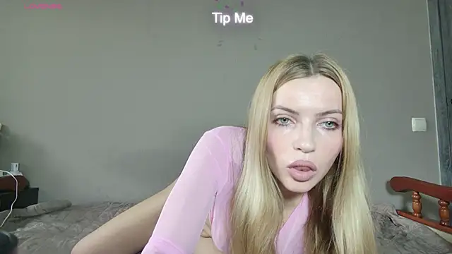 JuiliOnesunray online show from November 2025 06:33:01 AM