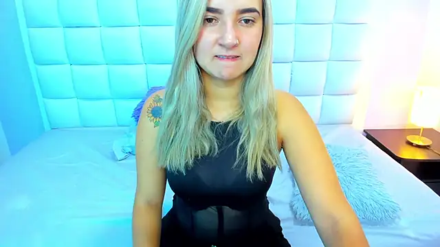 Snapshot of teresasroom_ chatting on September 2025 02:28:02 PM teresasroom online show from September 2025 02:28:02 PM
